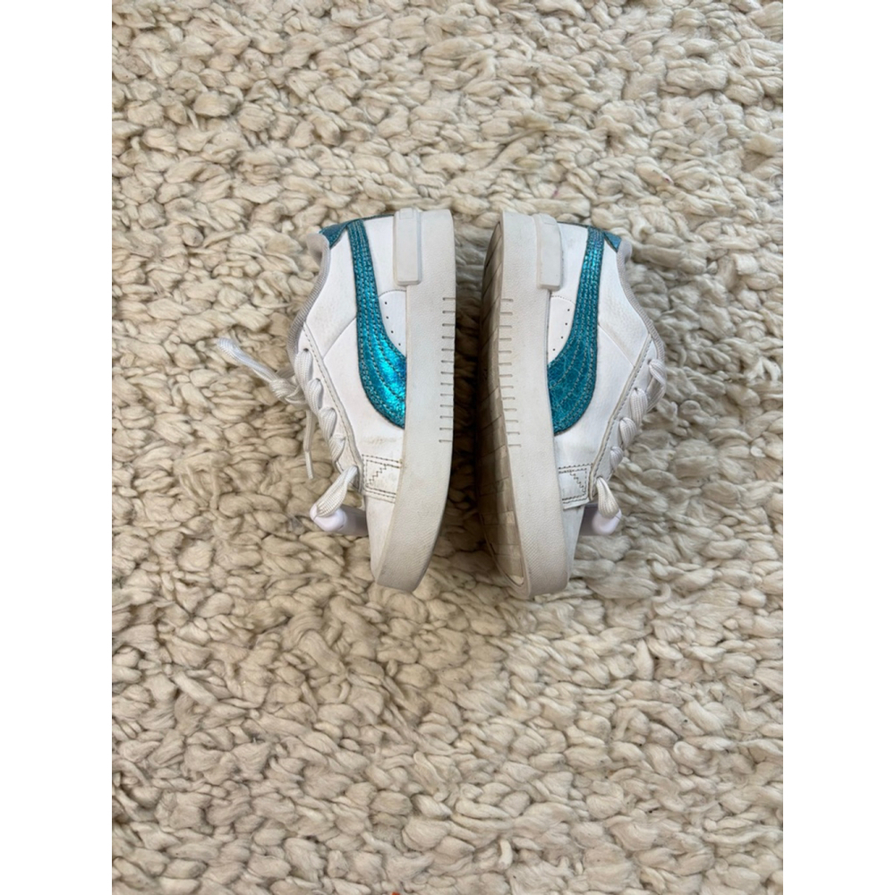 Girls' Puma White & Blue Sparkle Sneakers Size 13 (Little Girl) lace up - Picture 3 of 9
